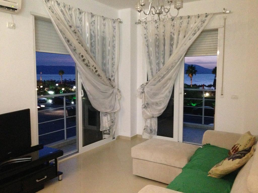 Beachfront Apartment Orikum Exterior foto